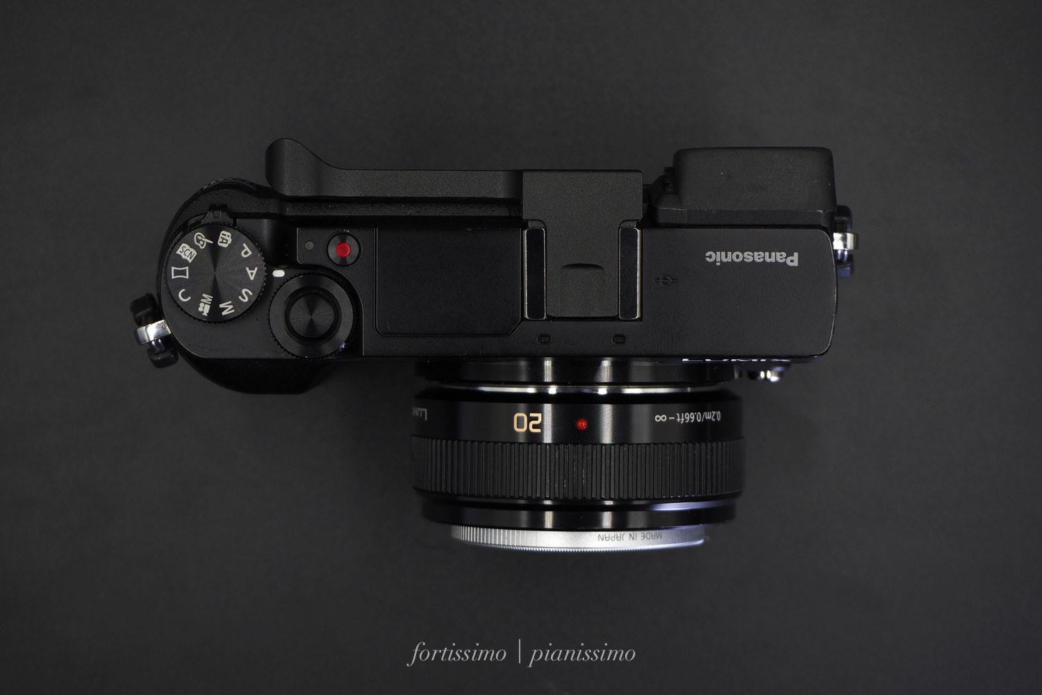 【美品】GX7MK2 ボディ ＋ ハンドグリップ & サムレスト付属 美品】GX7MK2 ボディ ＋ ハンドグリップ & サムレスト付属 美品